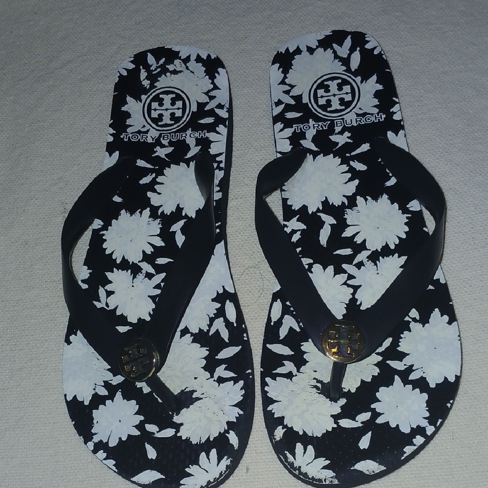 Tory Burch Black and White Floral Logo Flip Flop Sandals sz.7